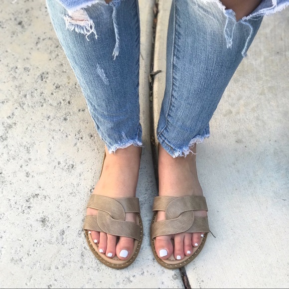 CLEARANCE-FIRM‼️5🌟Sugar Taupe Slip On’s - Picture 3 of 8